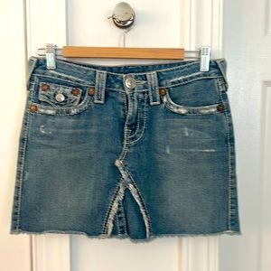 True Religion denim skirt. Size 27